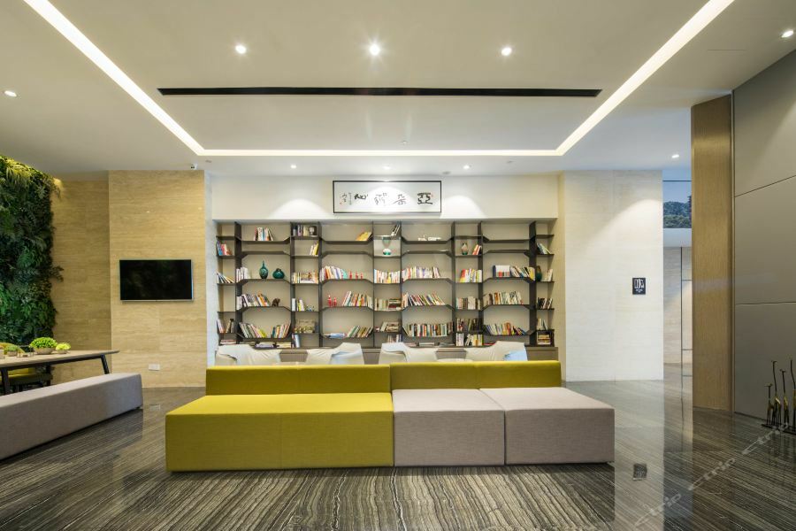 杭州滨江滨文路亚朵酒店 外观 照片